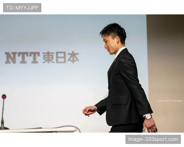 桃田贤斗这行李箱都比我房租贵吧？这生活真是离谱了！